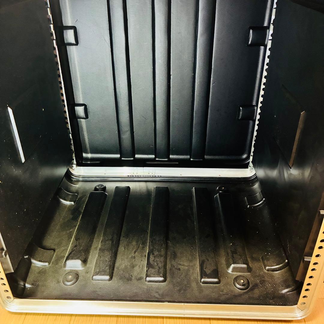 SKB ラックケース　10U 樹脂製