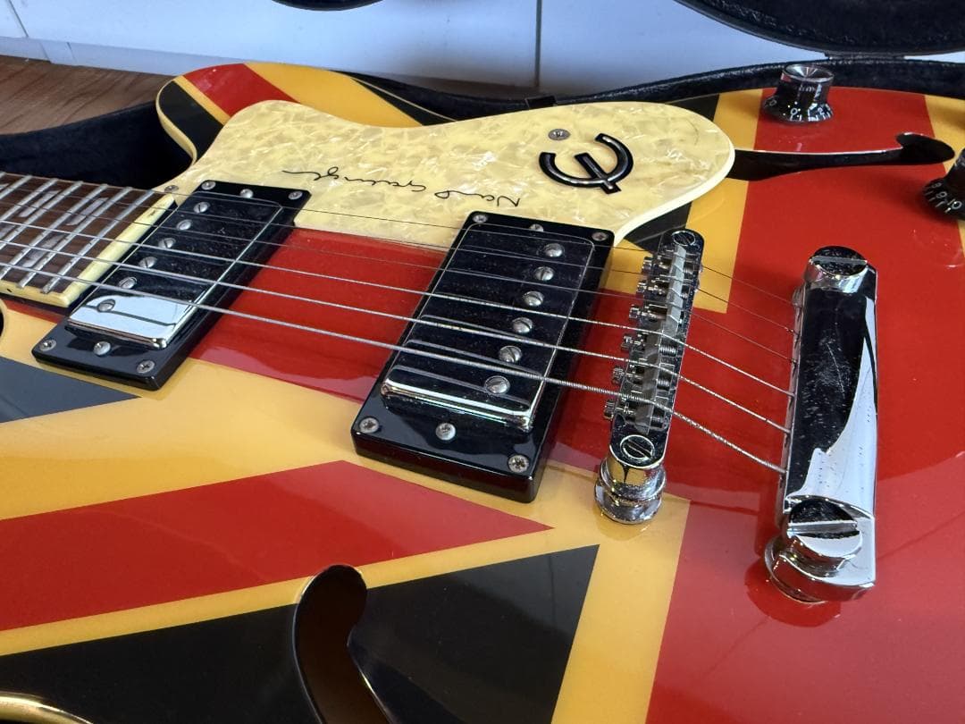 Epihone oasis Noel gallagher シグネチャーモデル