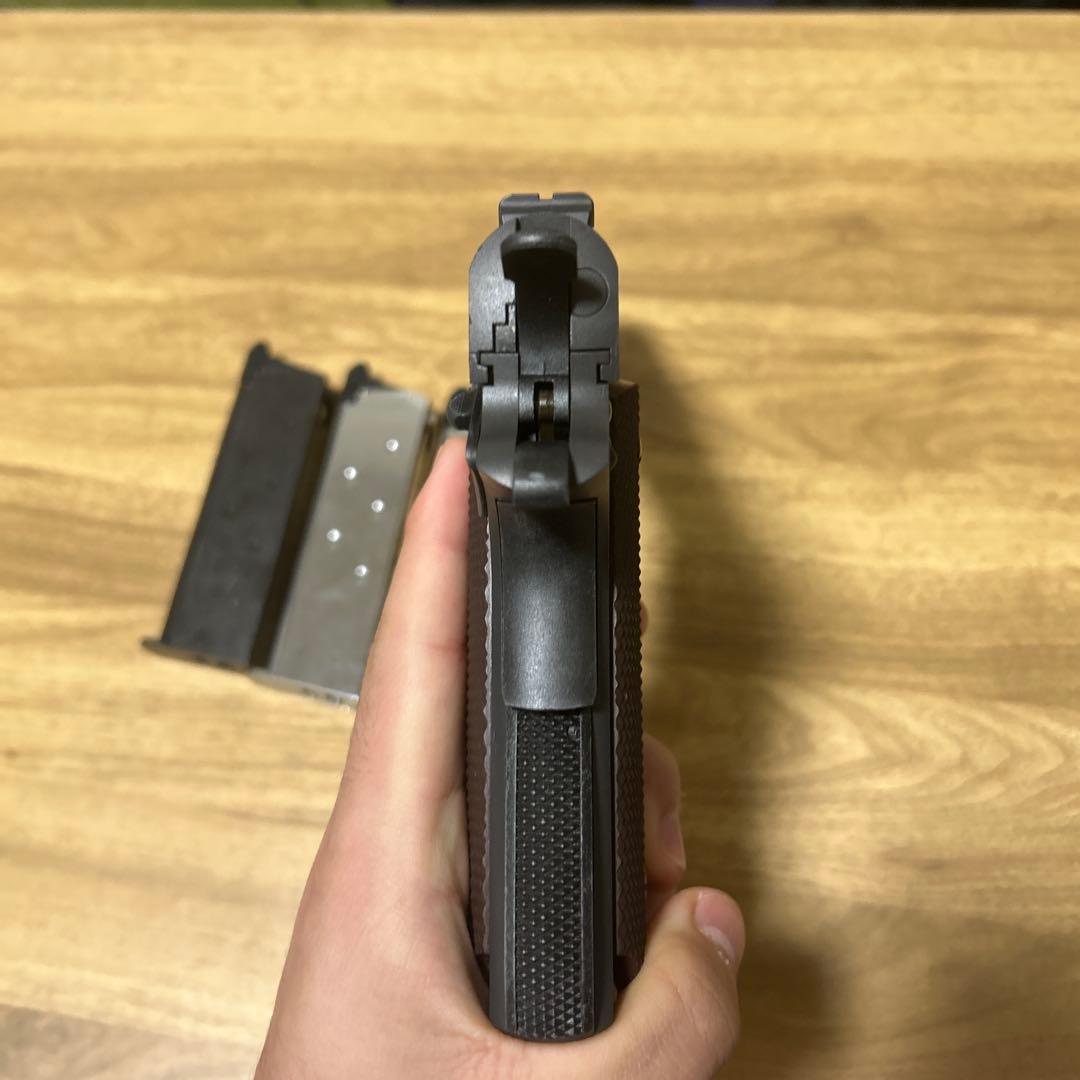 東京マルイ　m1911a1 ガスガン 3マガジン付き
