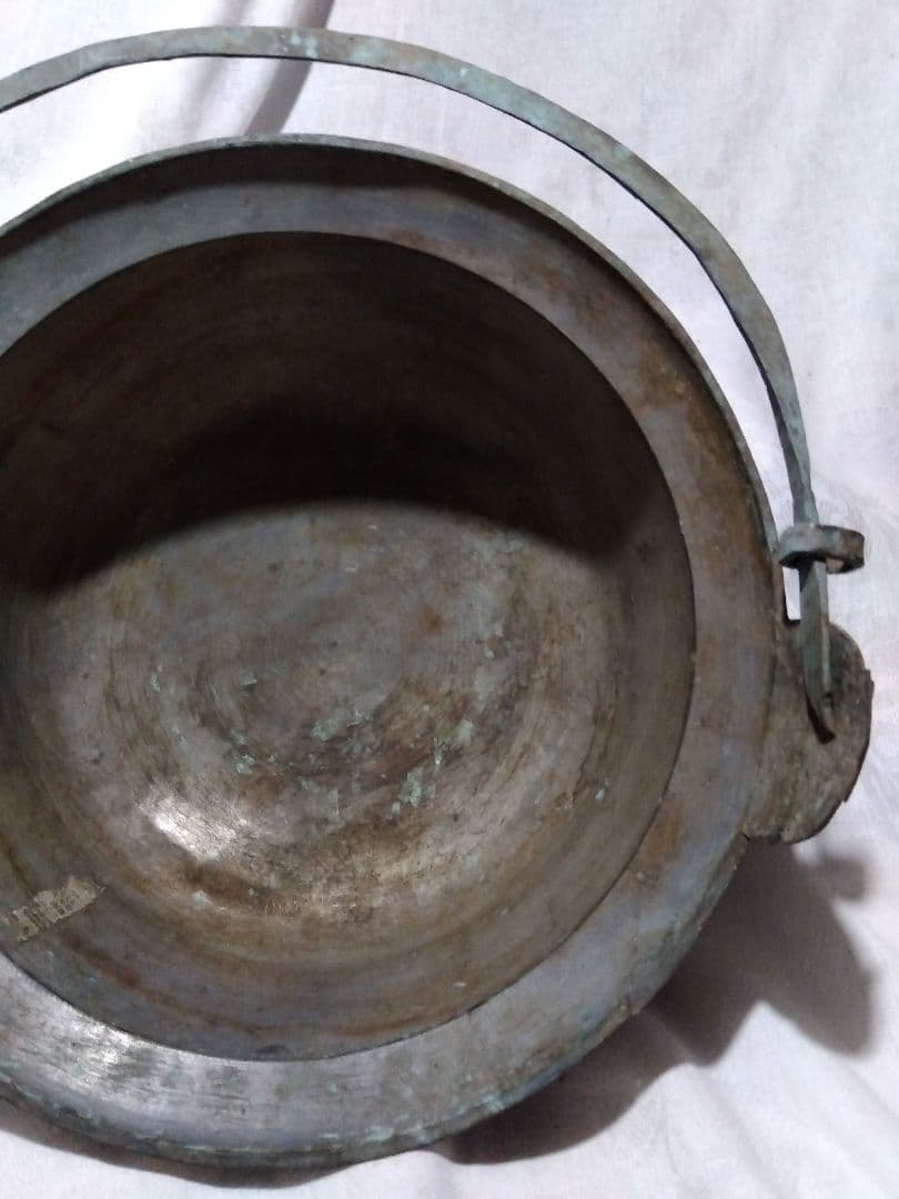 ♪古い真鍮製の鍋　32㌢