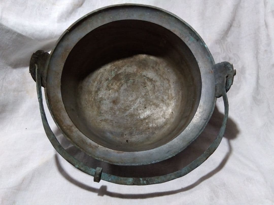 ♪古い真鍮製の鍋　32㌢