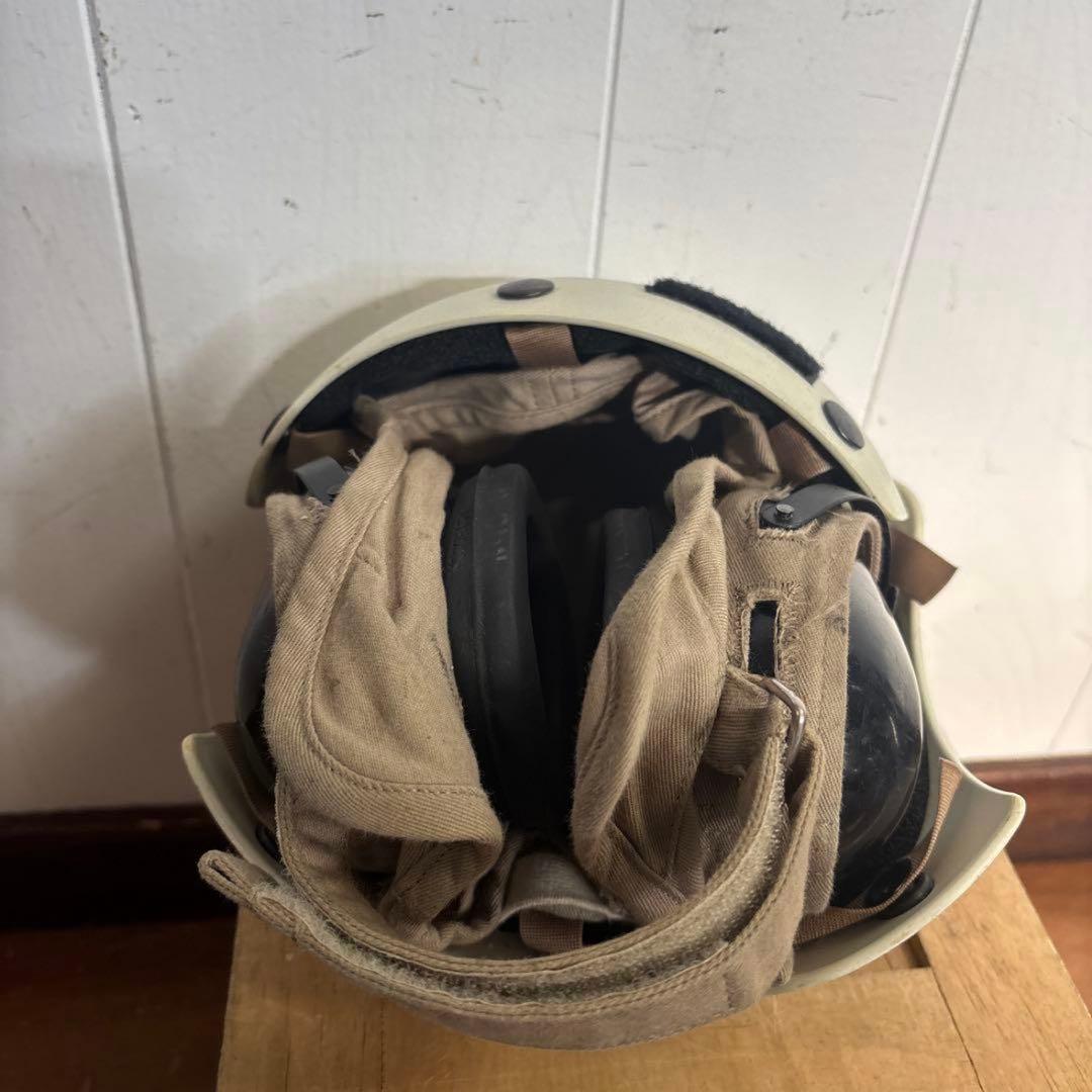 米軍　実物　FLIGHT DECK CREWMAN'S HELMET 送料無料⑥