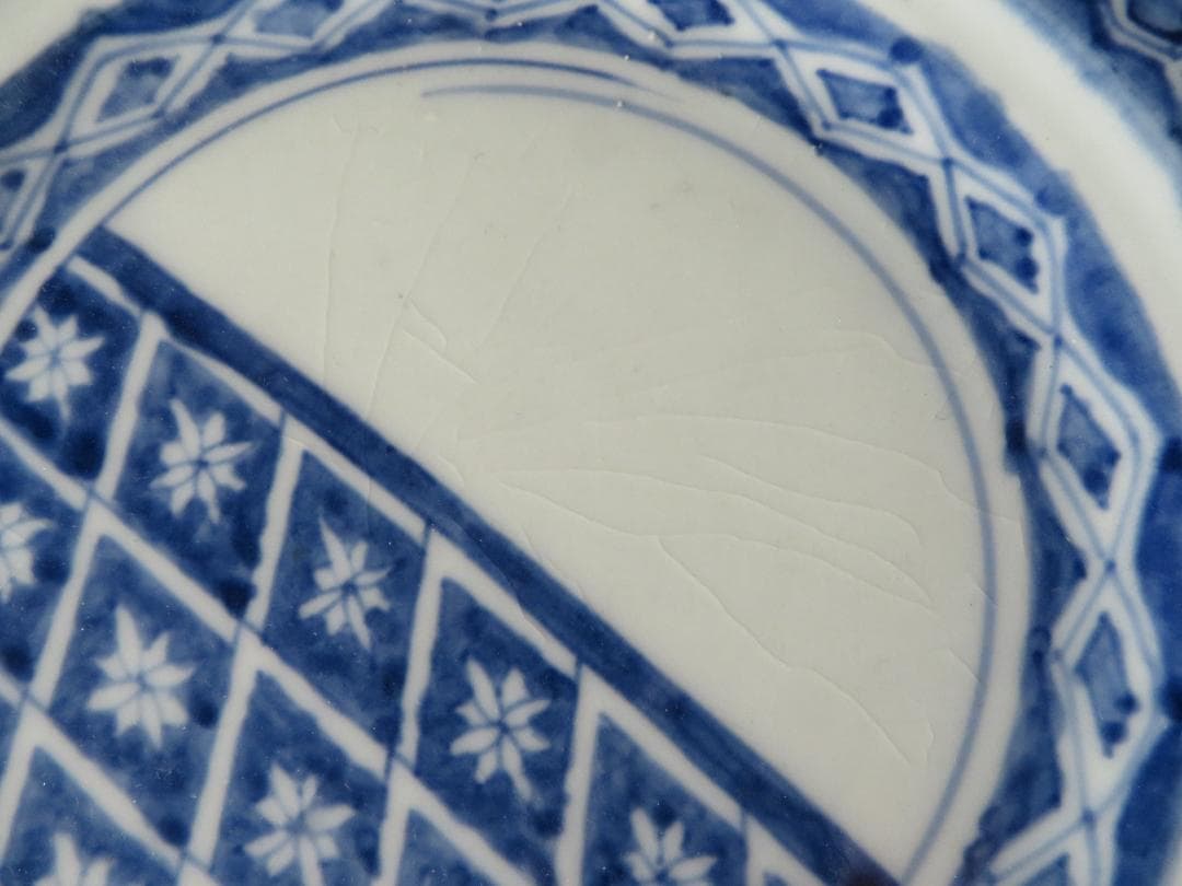 3447番　古美術＜値下げ交渉大歓迎＞伊万里　染付　皿　ヒビ有