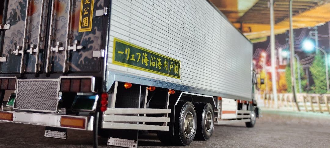 アオシマデコトラ1/32夢蛍完成品 デコトラ プラモデル トラック野郎 トラック