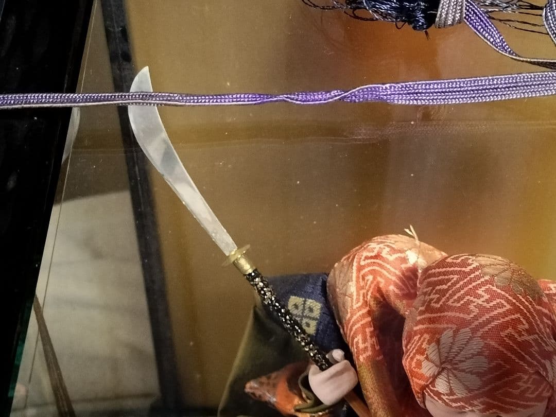 日本人形 　ガラスケース付き　橋弁慶 (最終価格)