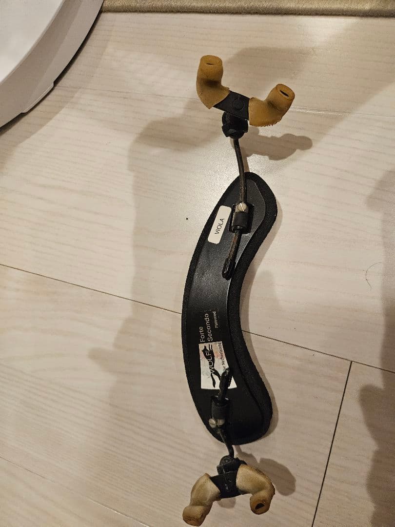 Liuxi工房 ビオラ、 カーボンマックケース、弓、肩当て付き