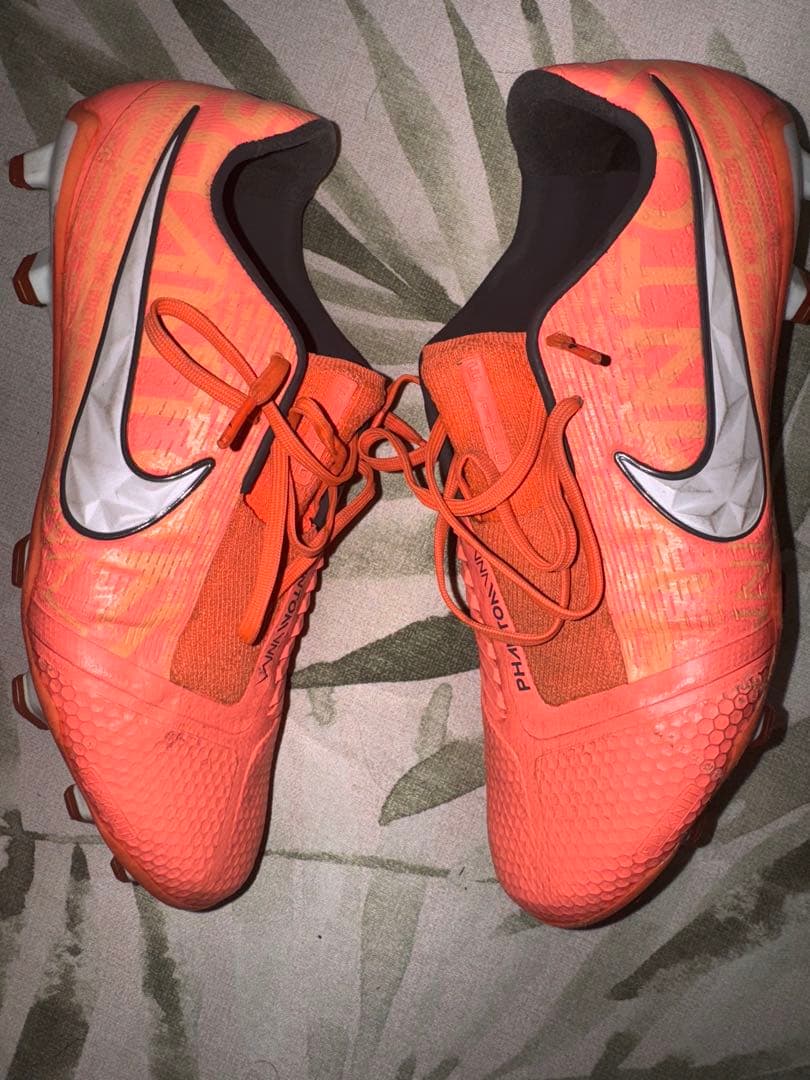 ナイキファントムヴェノム　スパイク　26センチ