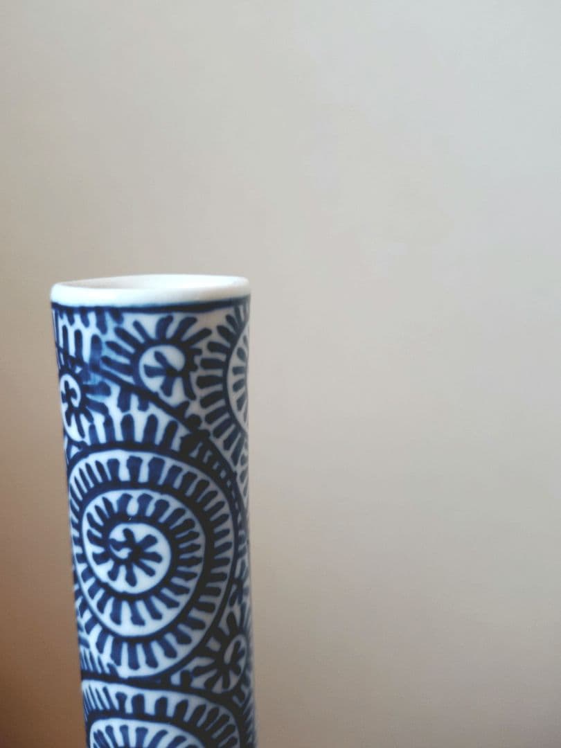 藤井錦彩 陶器花瓶 青　蛸唐草模様