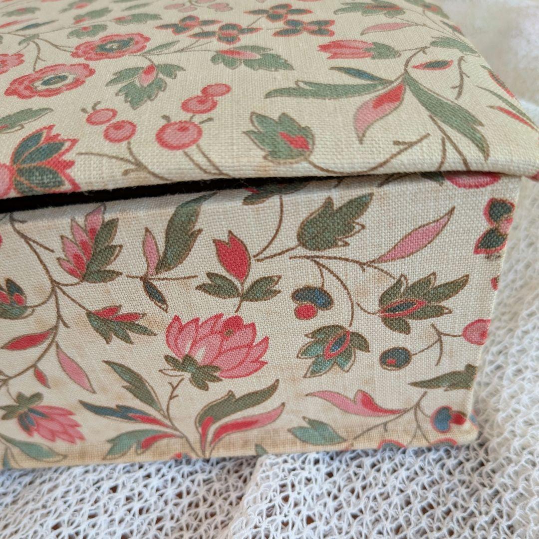 カルトナージュBOXに布花ぎっしりセット フランス製アンティーク