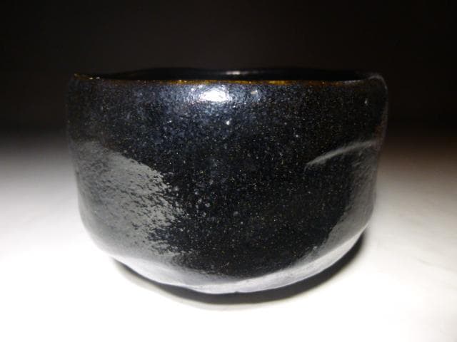 楽吉左衛門　六代　左入　黒茶碗／楽吉左衛門　九代　了入　極め箱