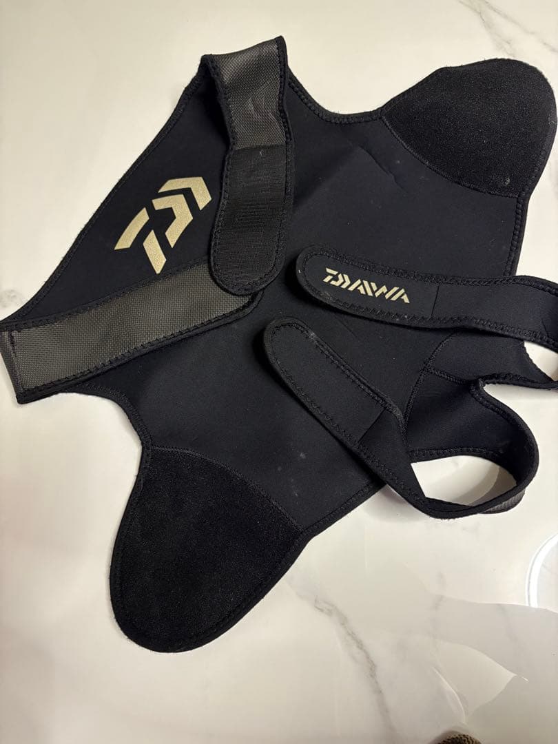 ダイワ　プロバイザー　ライフジャケットDF1401 Ｌサイズ中古