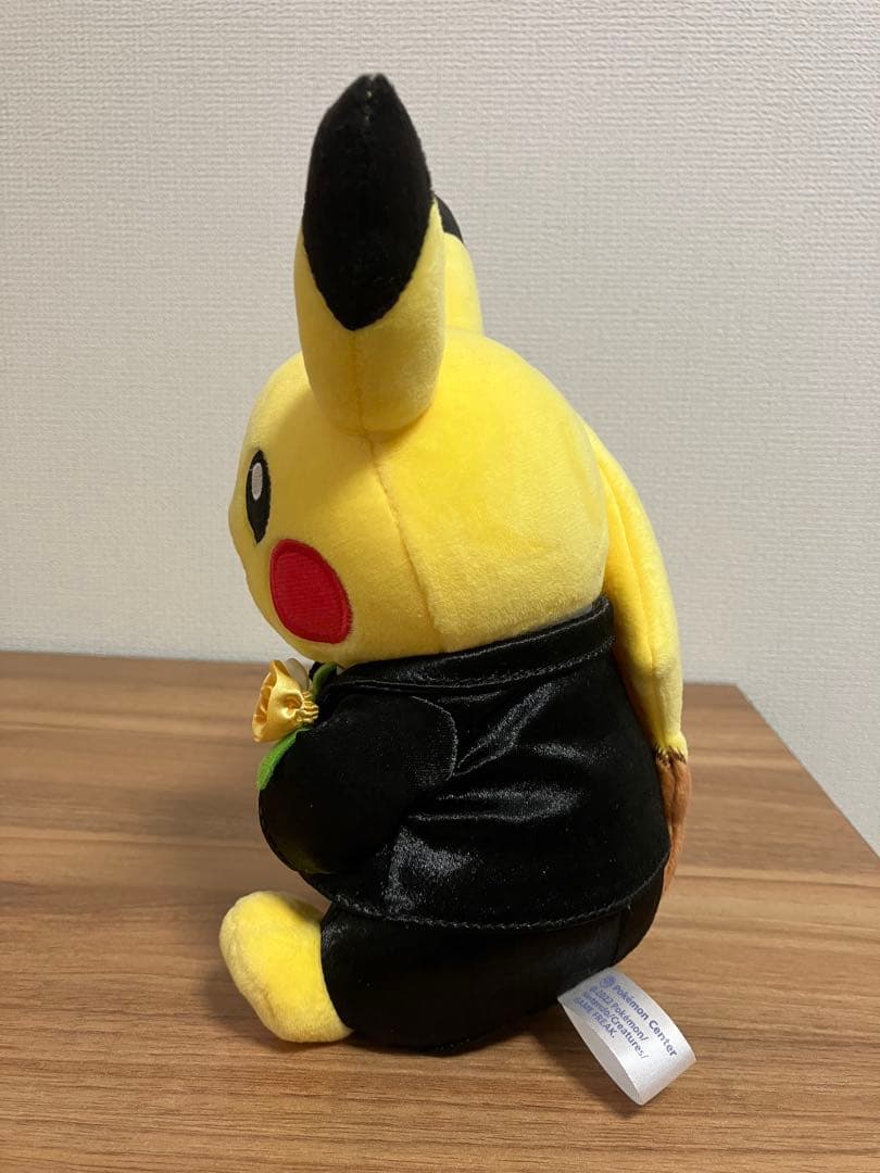 ピカチュウ　新郎新婦　ウエディングドール　ぬいぐるみ