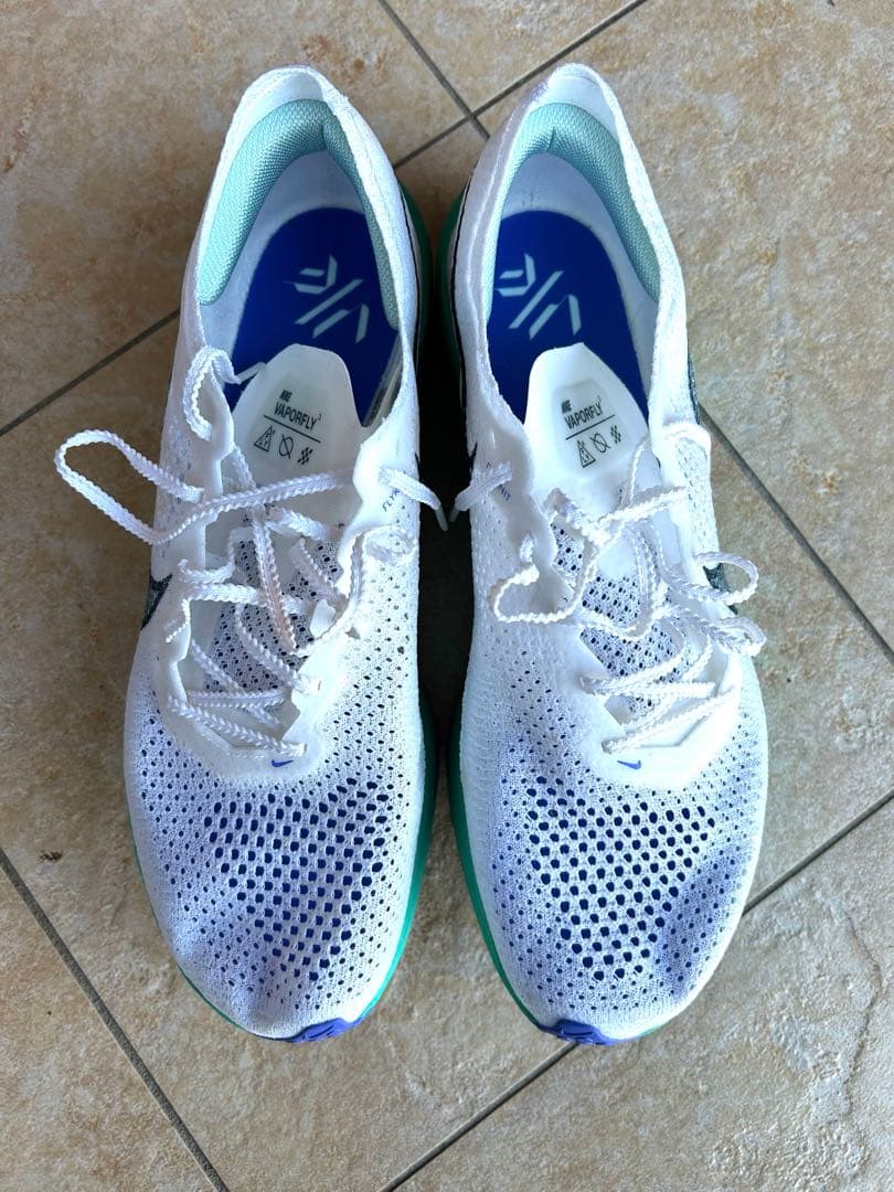 値下げ美品ヴェイパーフライ3 VAPORFLY 3