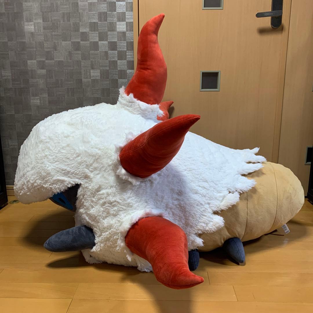 メラルバ　等身大　ぬいぐるみ