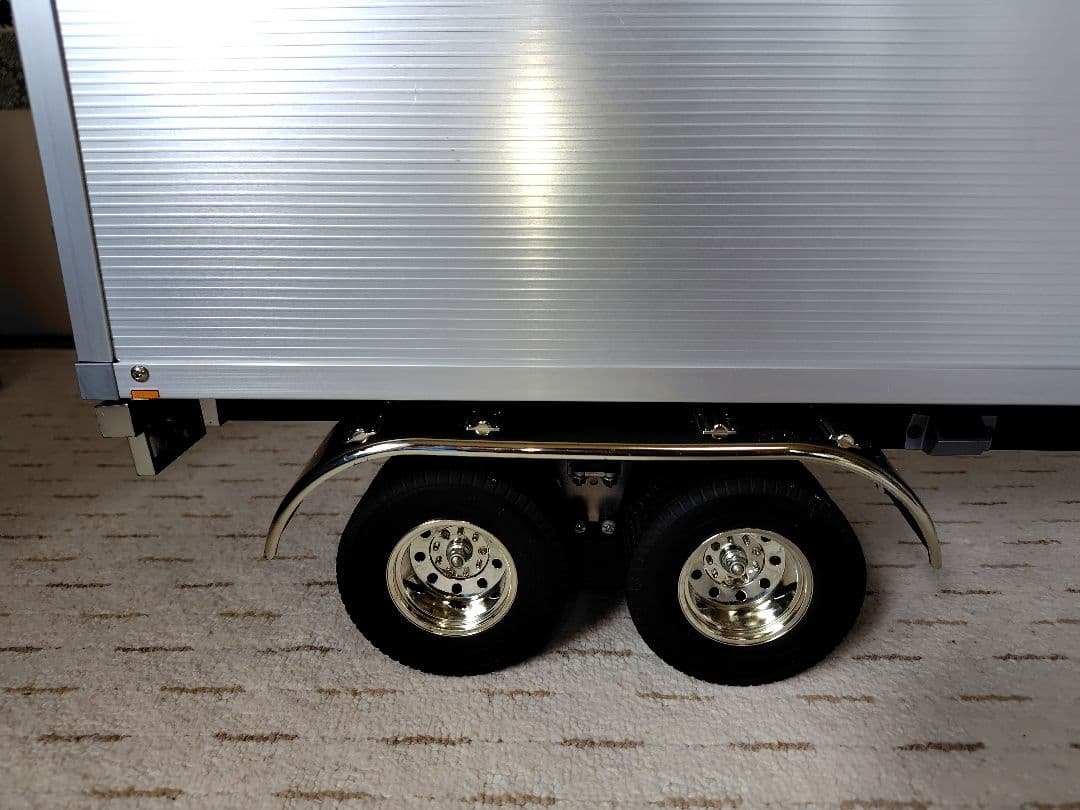 タミヤ　トレーラー1/14パネルバンセミトレーラー