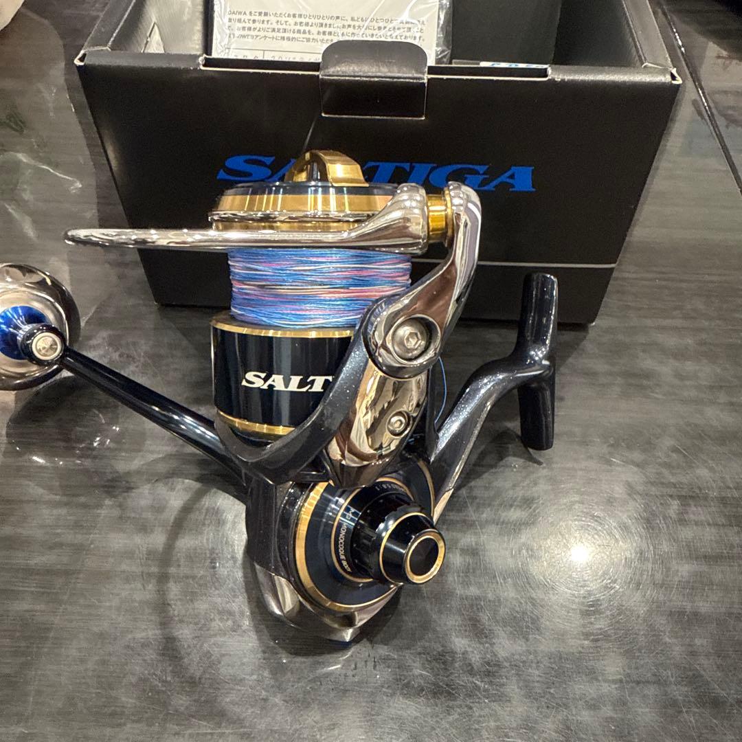 リール 20 SALTIGA 8000-H