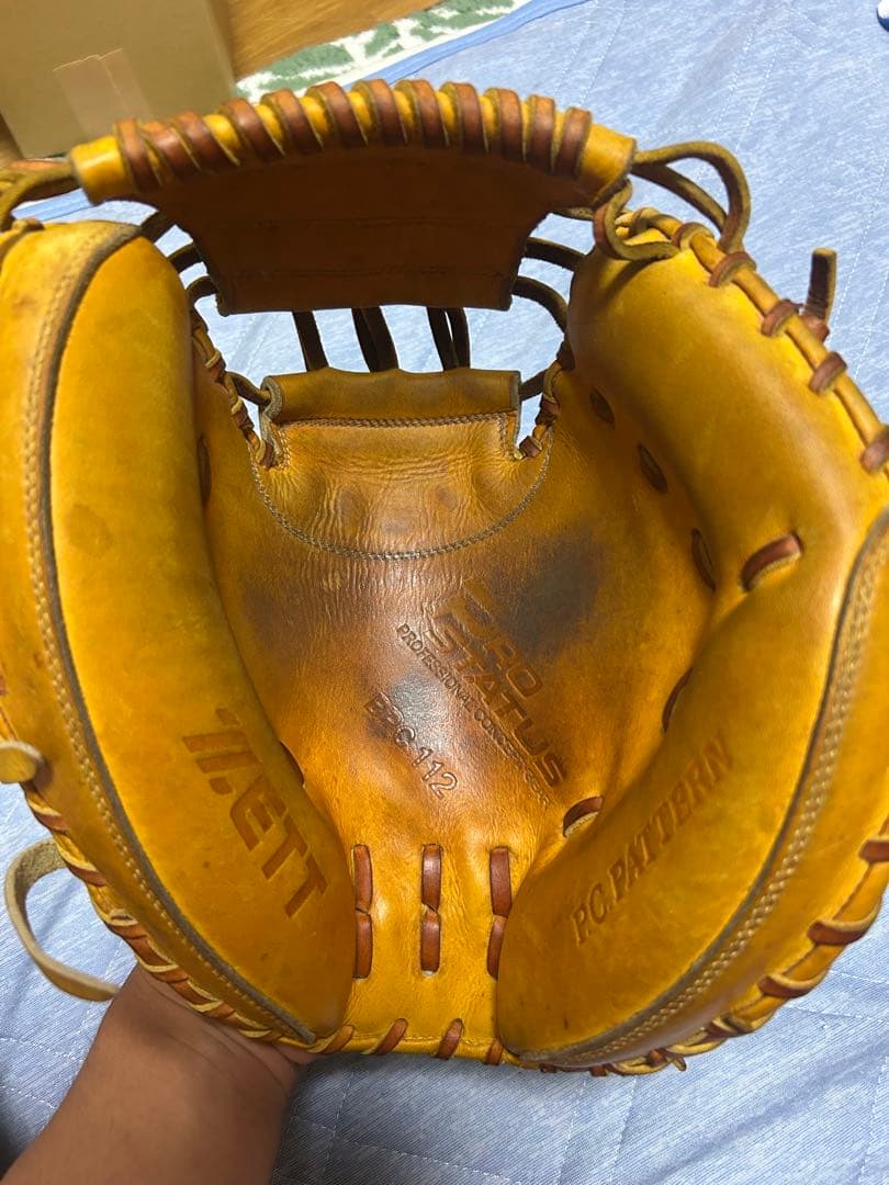 ZETTプロステイタス 硬式グローブ 右投げ用