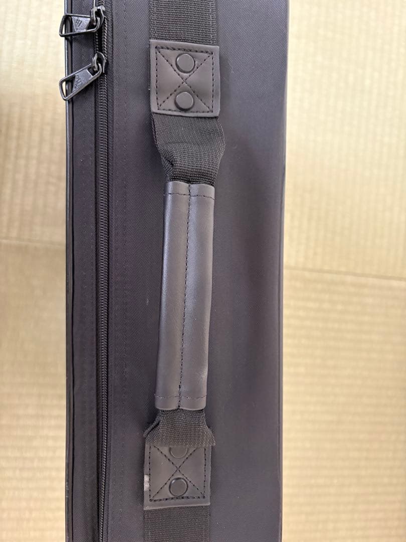 アディダス　FBメディカルケース