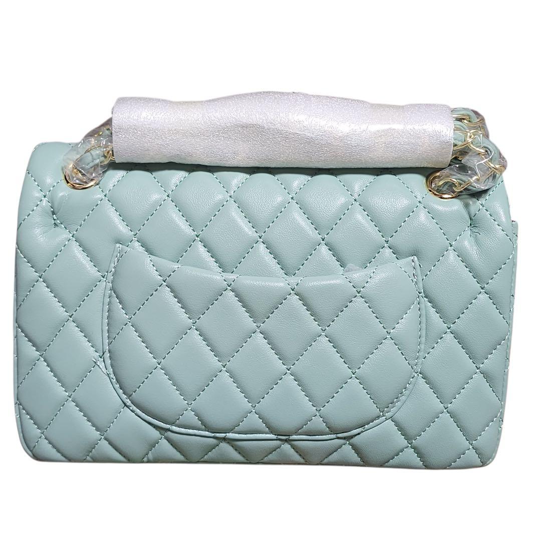 シャネル　ショルダーバッグ　キルティング　ゴールドチェーン　ノベルティ