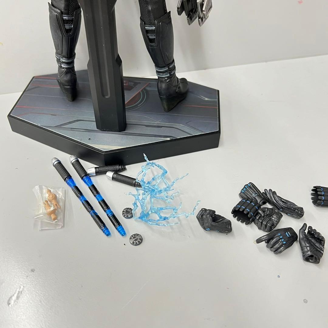 ホットトイズ ムービー マスターピース ブラックウィドウ