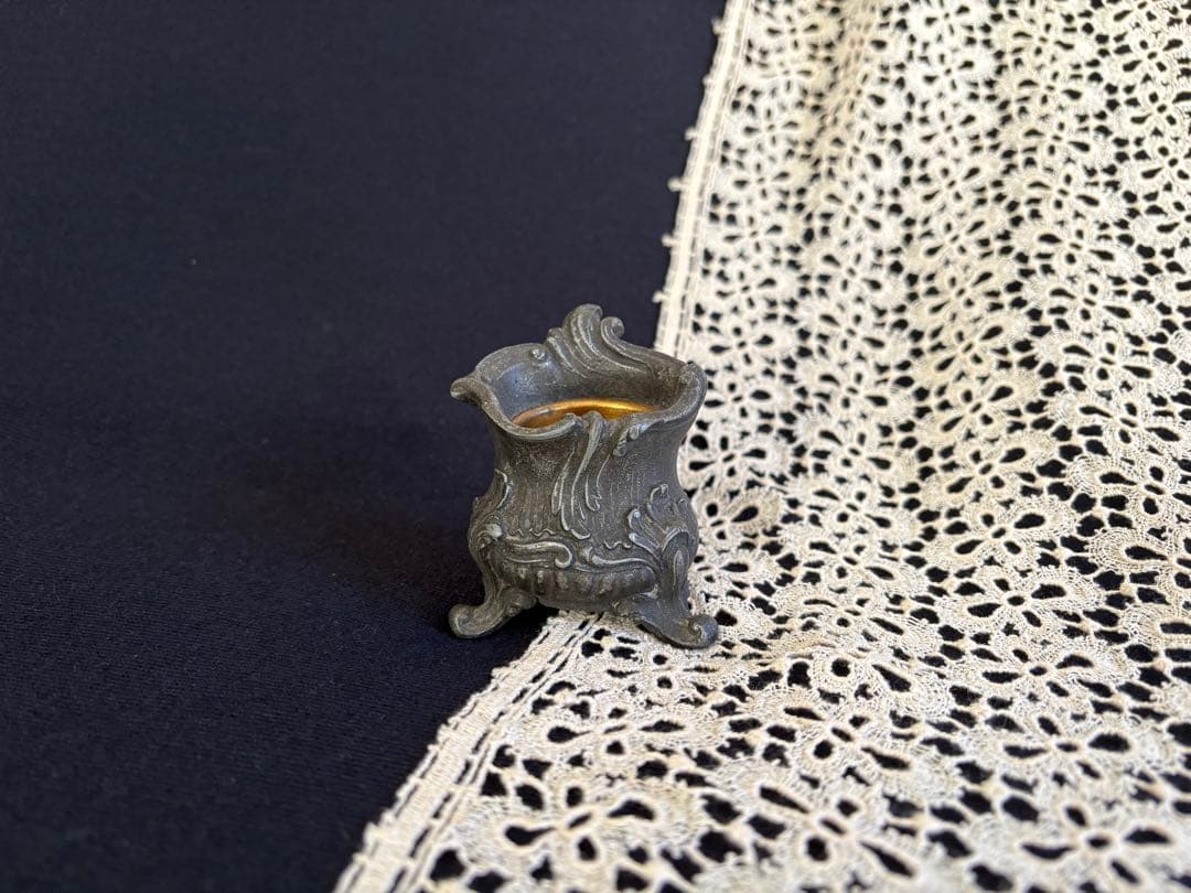 エタン ロカイユ装飾 猫脚 小さな花瓶 インク入れ フランス アンティーク