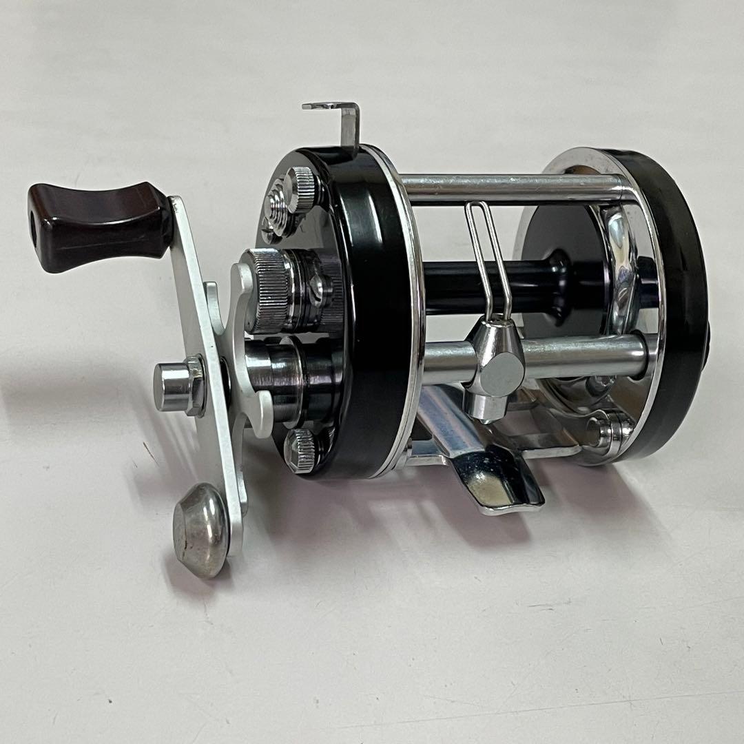 リール DAM QUICK 800 Champion