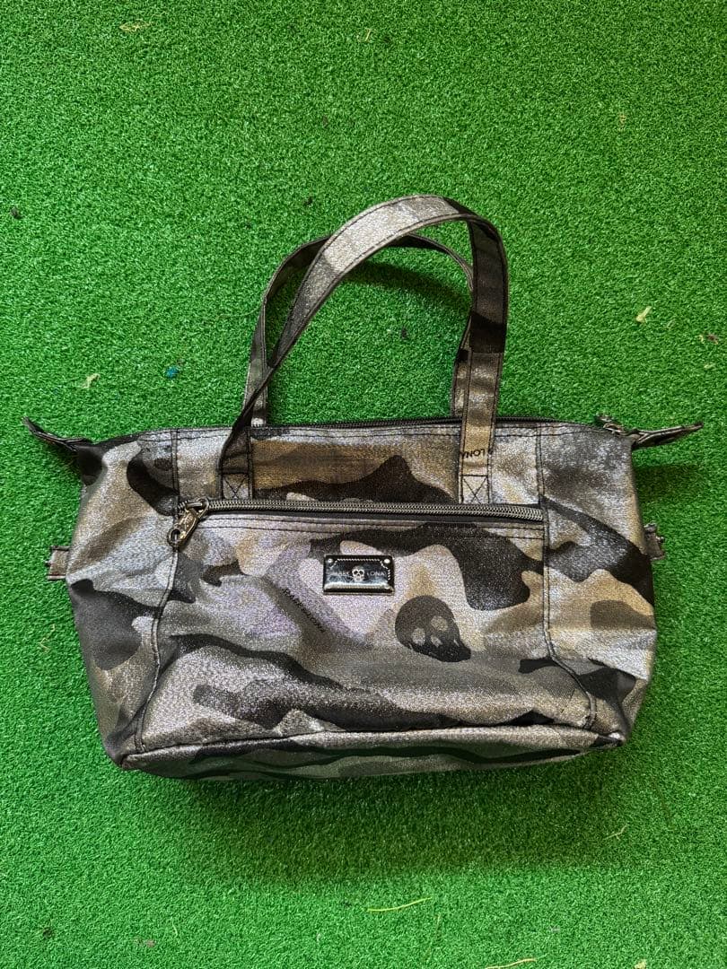 マークアンドロナ　迷彩柄の合成繊維製カートバッグ