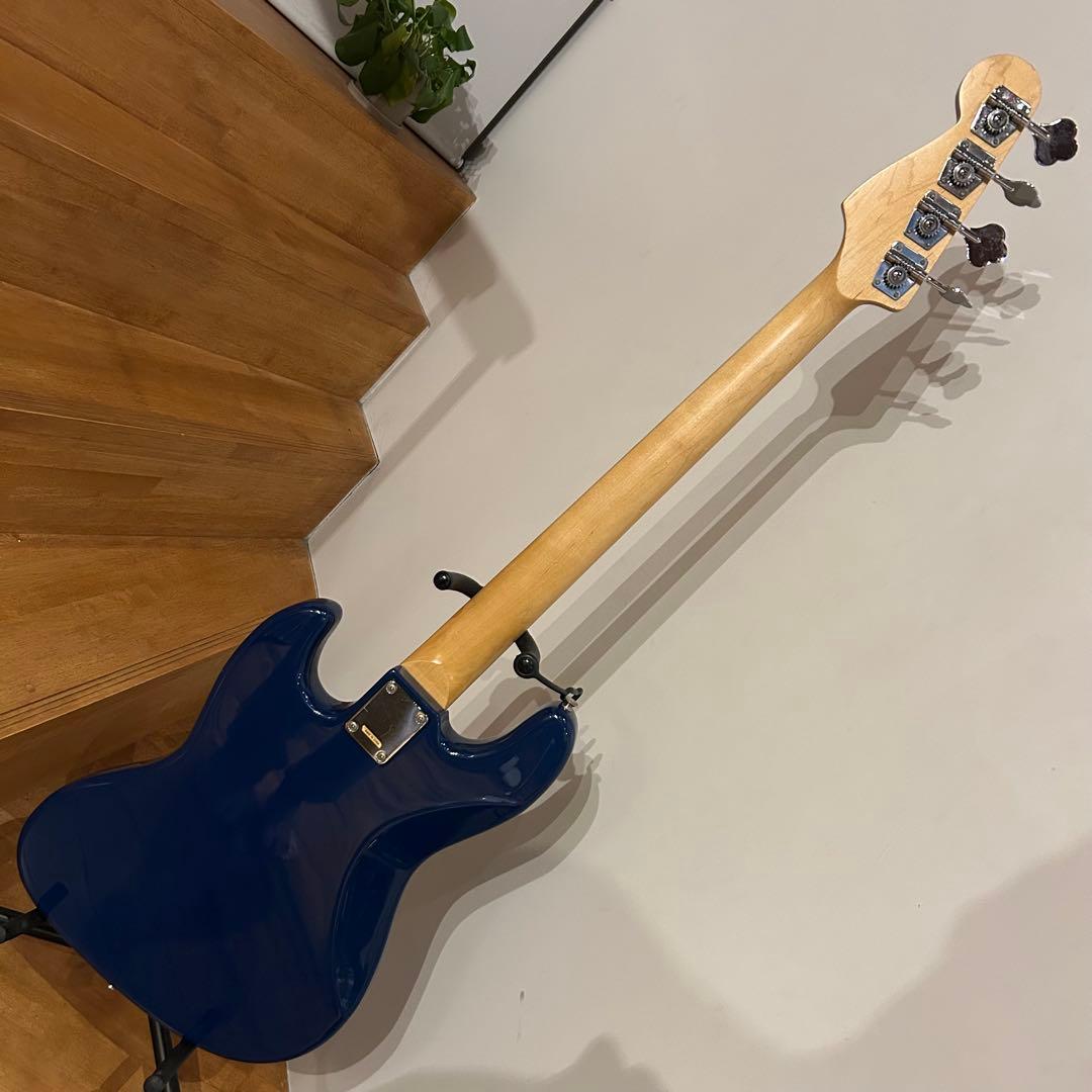 ジャズベースタイプ　ブルー　メイプルネック