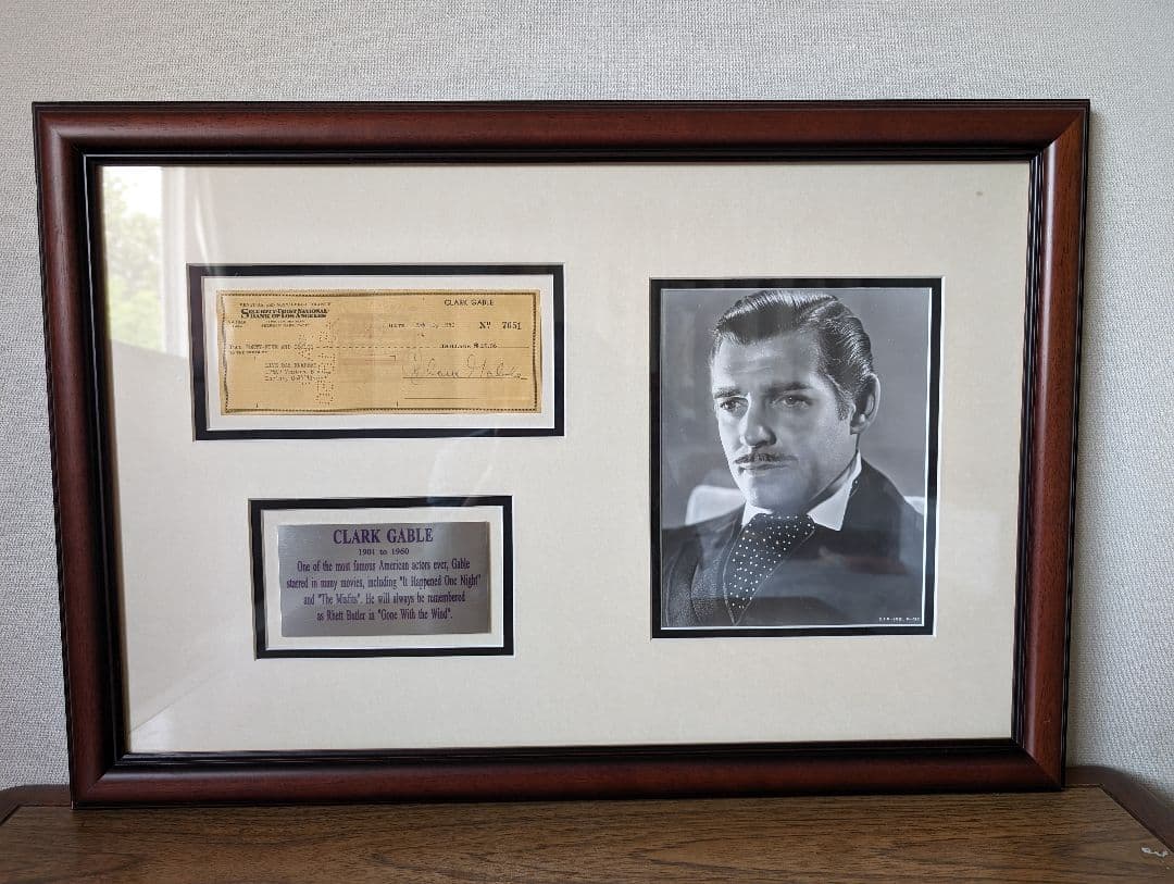 希少クラ−ク・ゲ−ブルの直筆シグニチャー入り小切手、写真等（証明書付き）