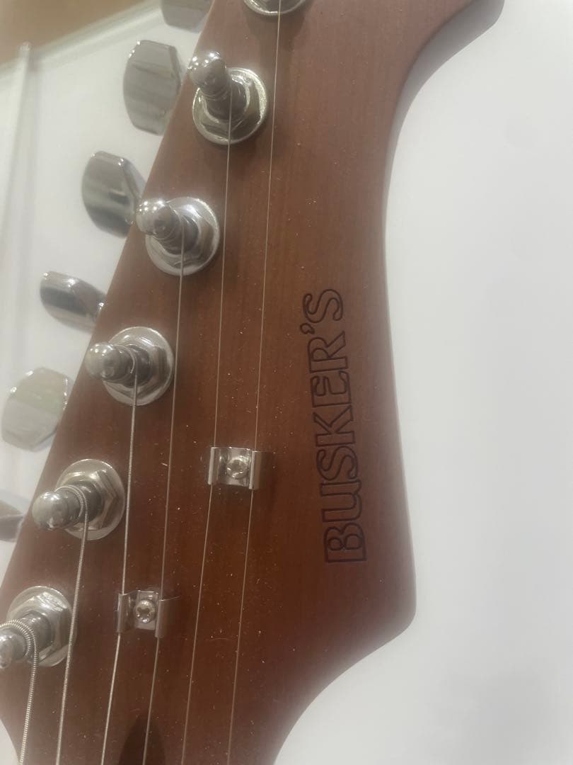 新品未使用BUSKER'S エレキギター ホワイト ストラトキャスタータイプ