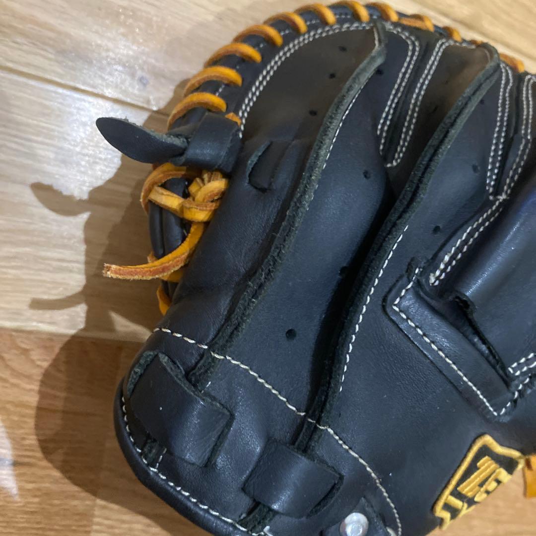 公式用　グローブ 黒/オレンジ　トレーニング