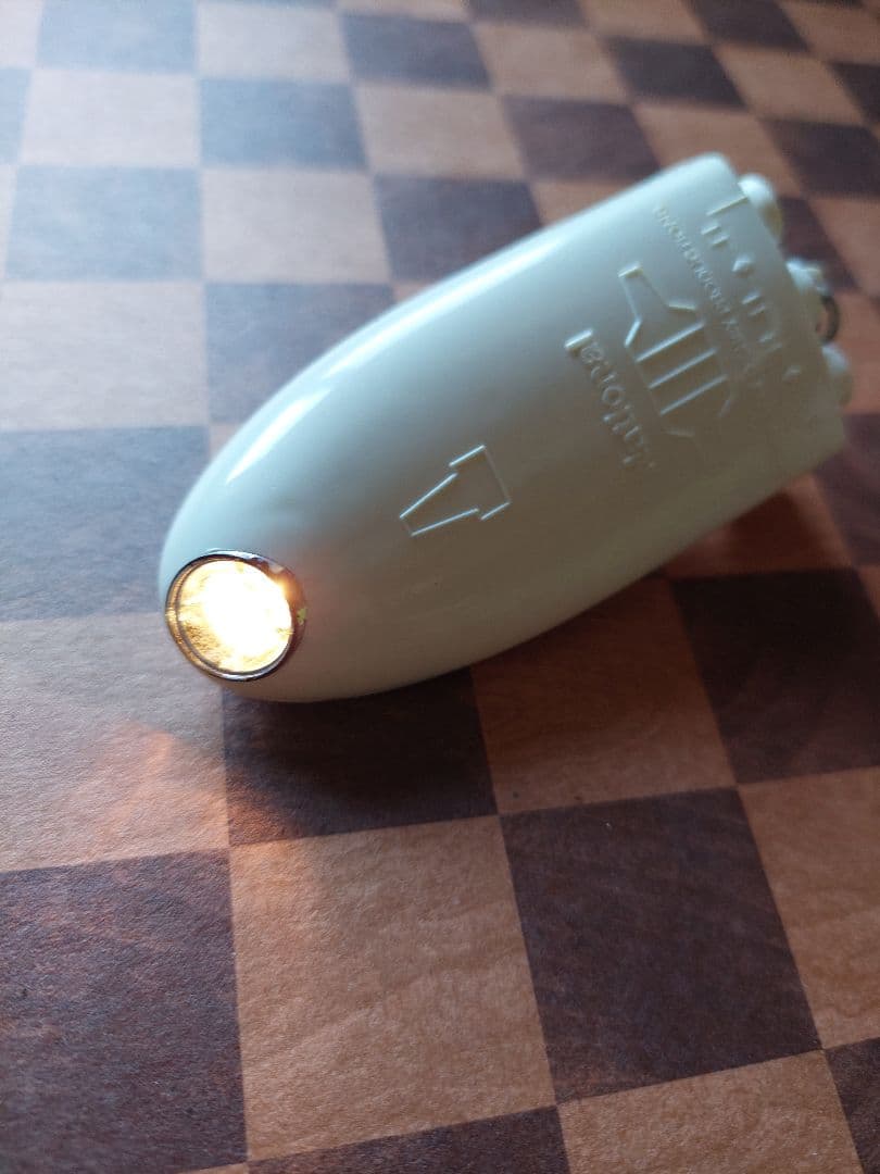 希少 ミッキーマウス 宇宙船型キーホルダー