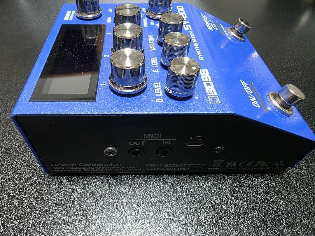 BOSS SY-200 ギターシンセサイザー