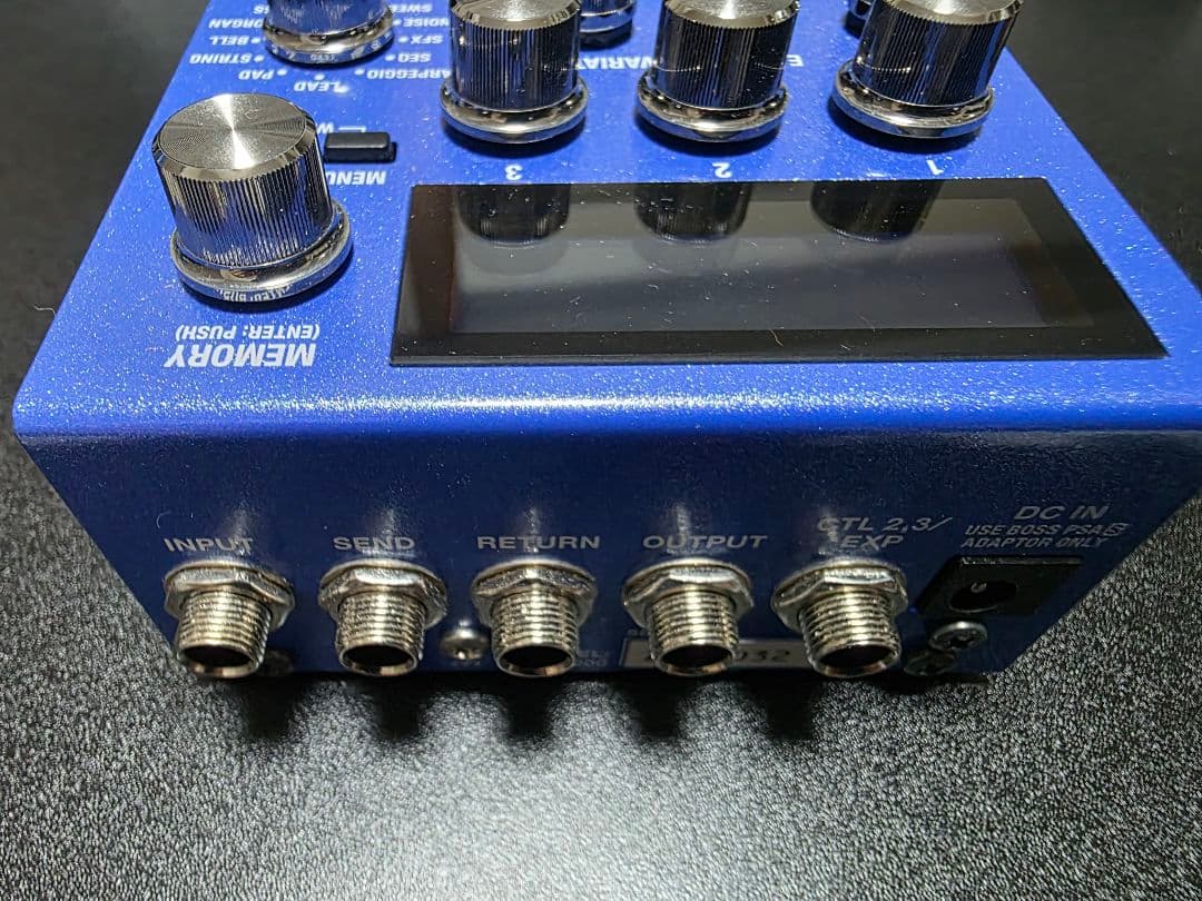 BOSS SY-200 ギターシンセサイザー