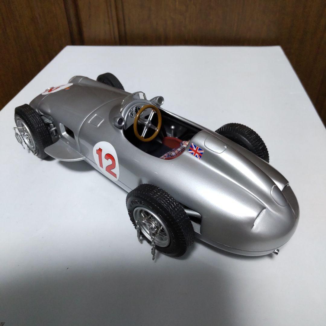 メルセデス・ベンツ W196 シルバーアロー モノポスト 1/18 シーエムシー