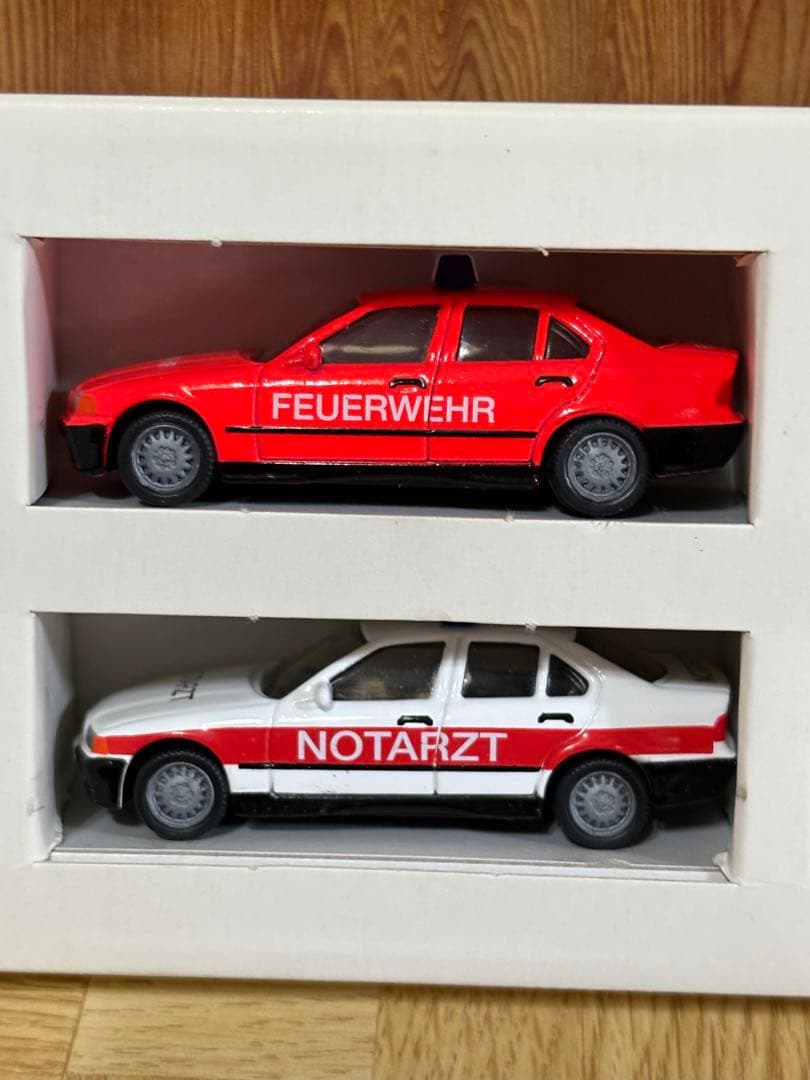  junior Truck E36 ミニカー