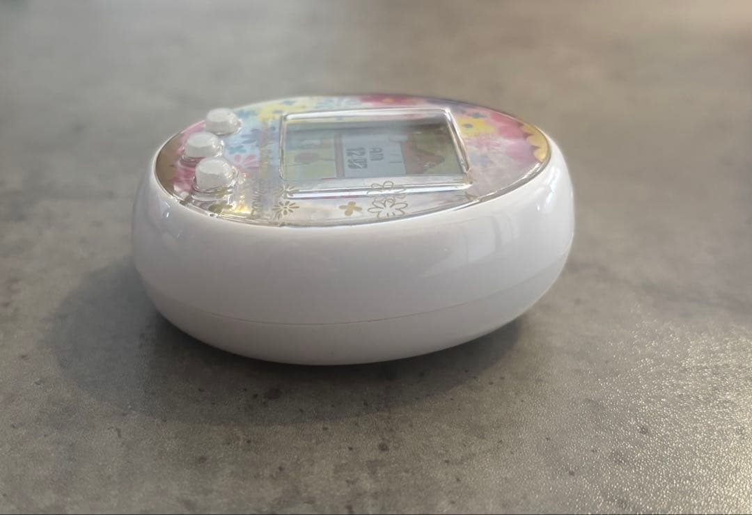 たまごっち みーつ パステルホワイト