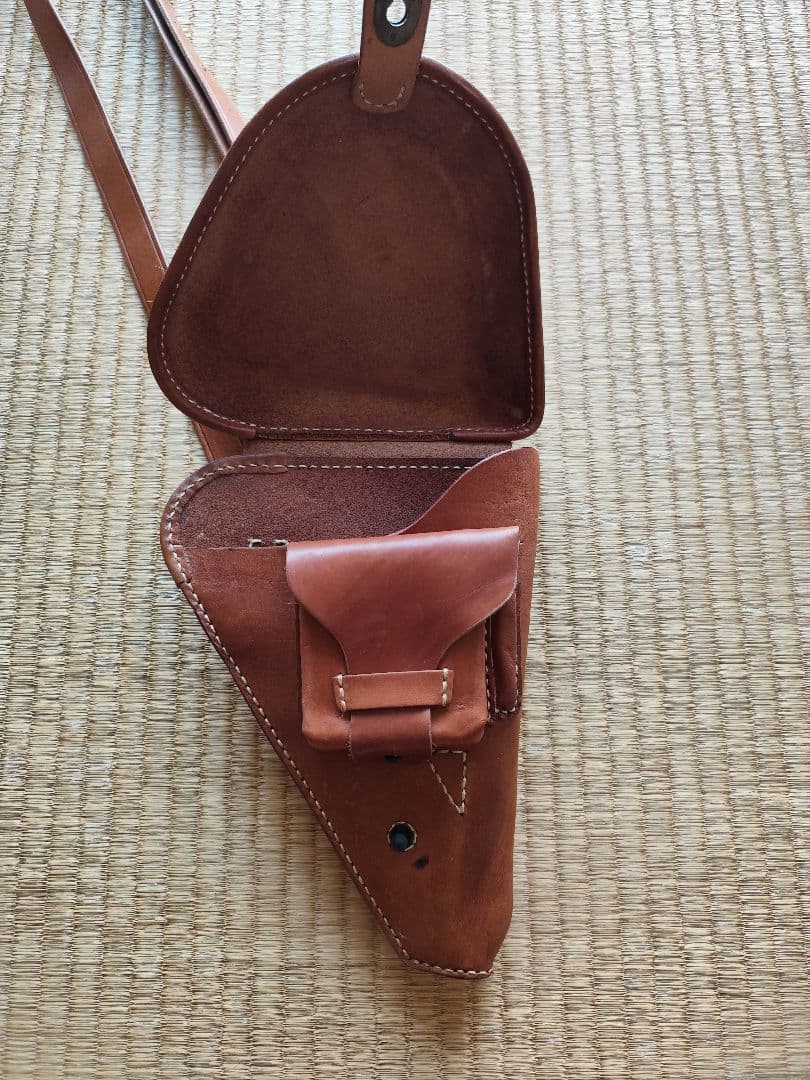 十四年式拳銃　拳銃嚢　ホルスター　日本軍　陸軍　海軍　陸戦隊　大日本帝国