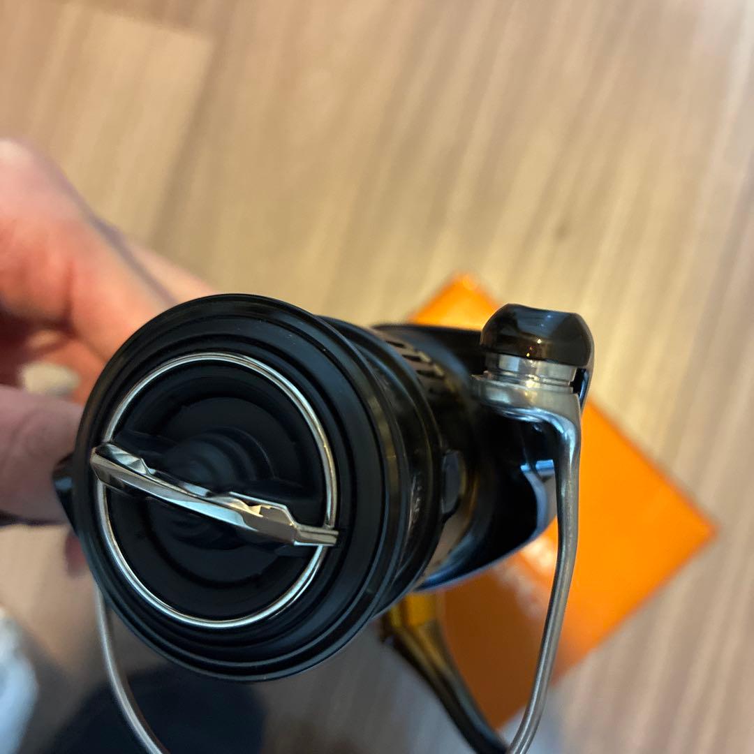 SHIMANO C2000SSPG スピニングリール