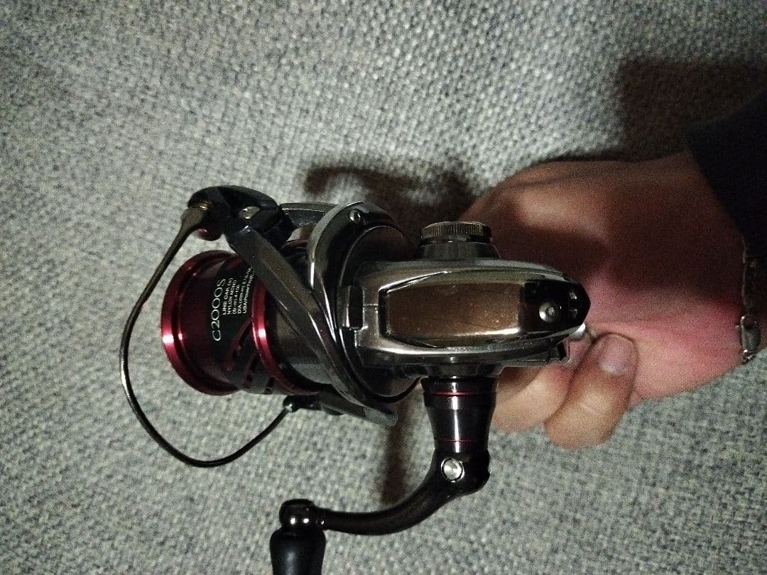 SHIMANO STRADIC C2000S スピニングリール