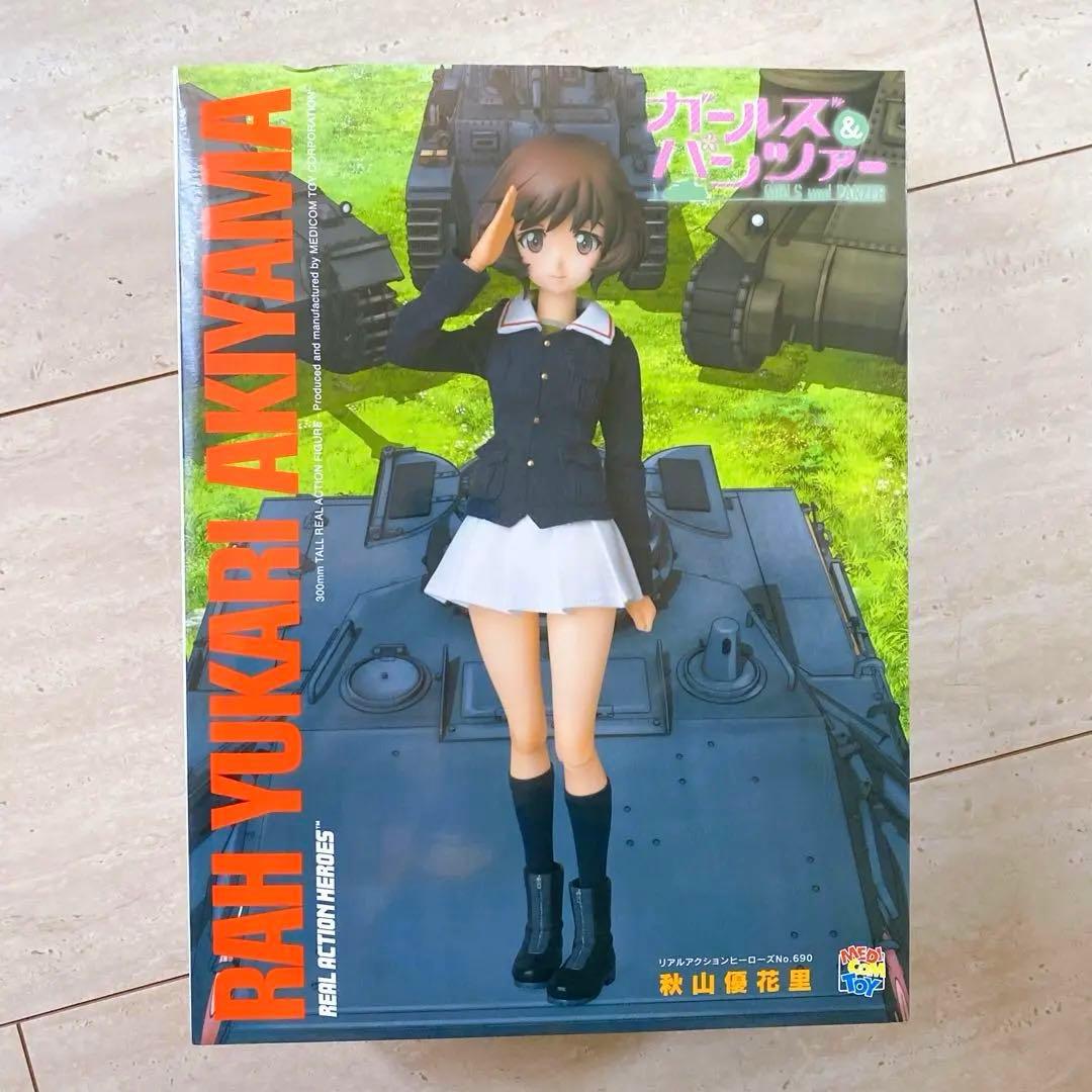 【未開封】RAH 秋山優花里 リアルアクションヒーローズ ガールズ&パンツァー