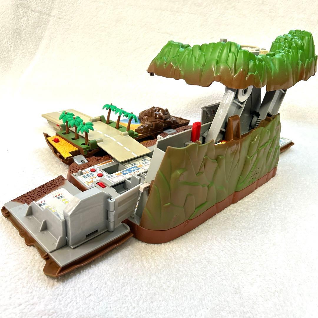 タカラ　サンダーバード　トレーシーアイランド　トランスフォーミング　プレイセット