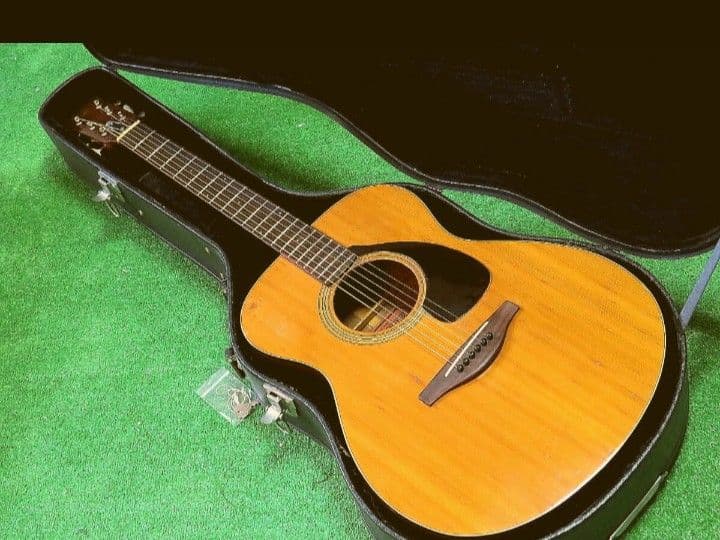 s*i様 Yamaha FG-150 赤ラベル 整備済 アコギ用ハードケース付