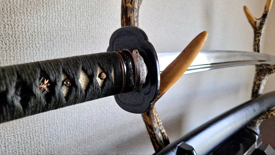 ※ワケアリ特価※　居合刀　2尺3寸　重さ930g（鞘払って）