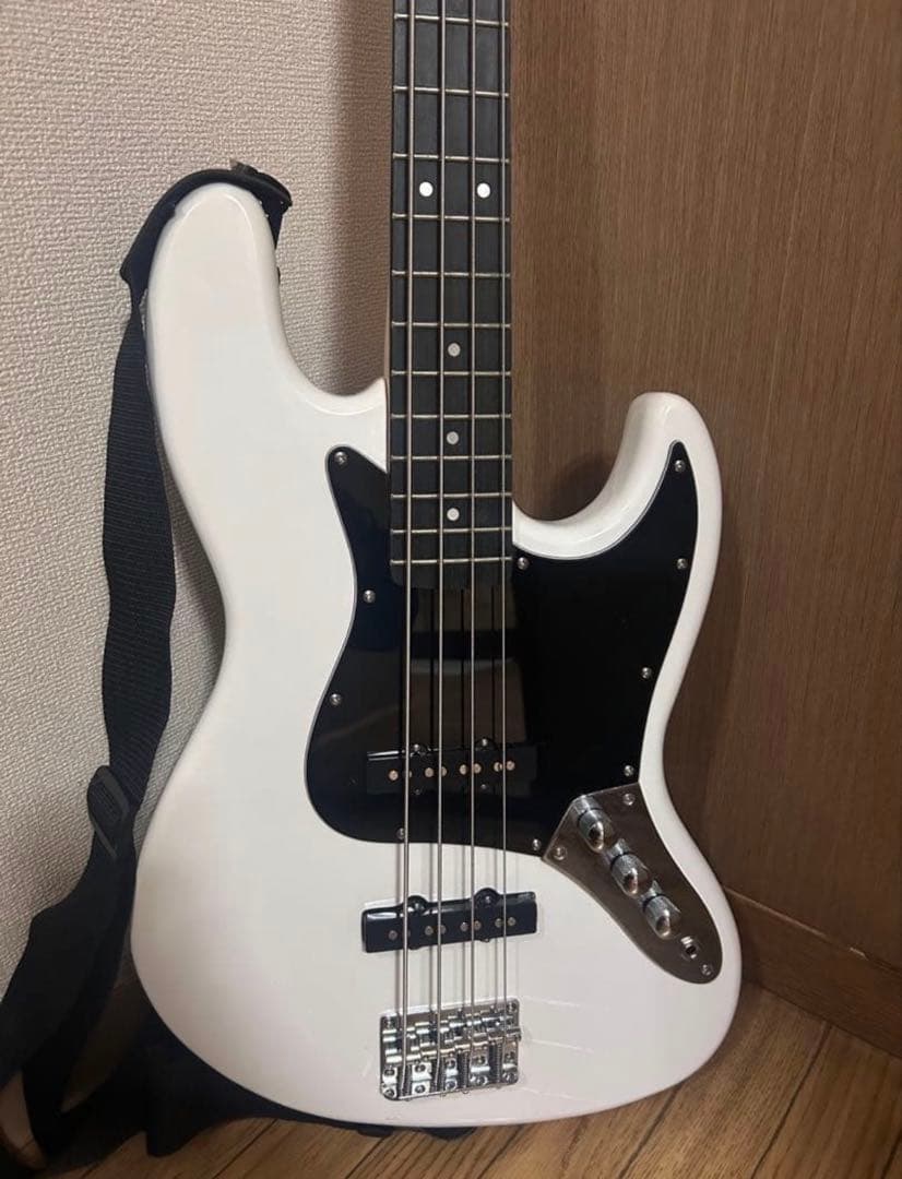 SELDER エレキベース 4弦 ストラップ付き