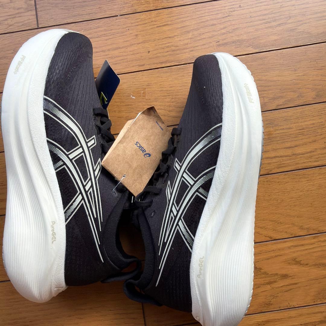 アシックスランニングシューズ25.0センチワイド