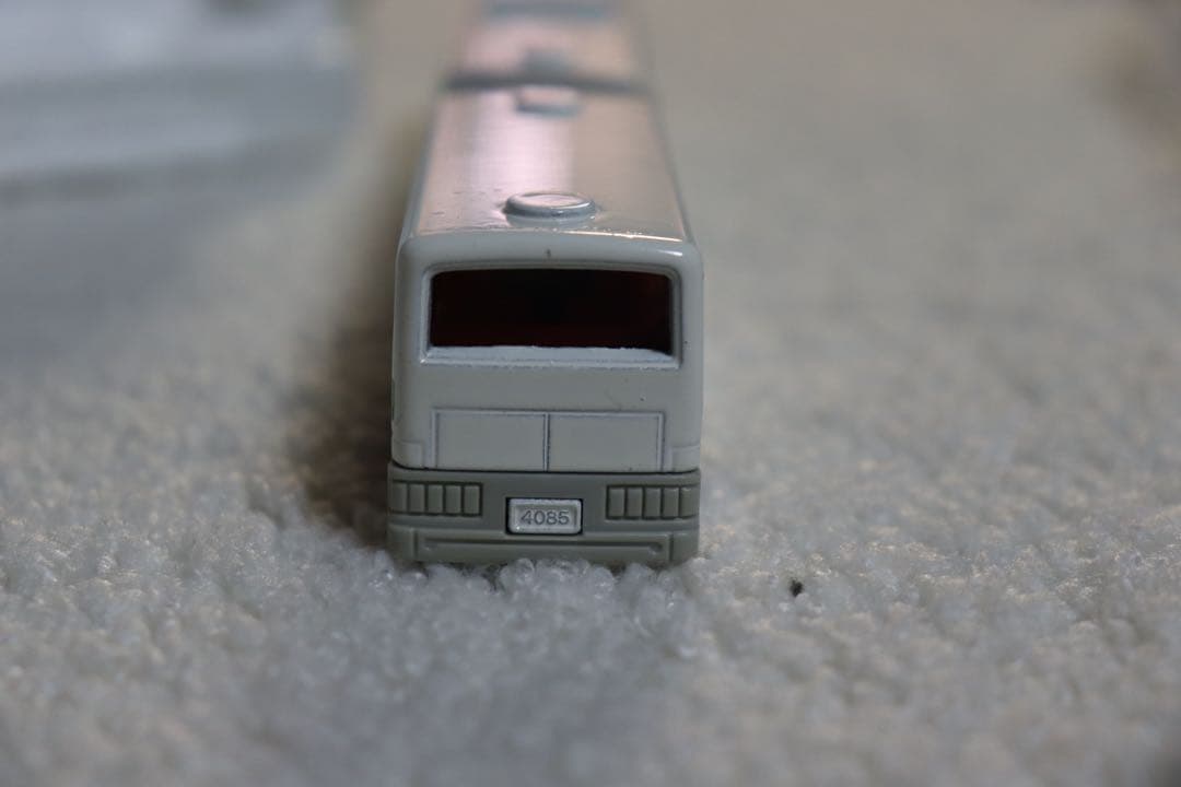 ロングトミカ　VOLVO 富士重工　連節バス　L4 EXPO85 トミカ