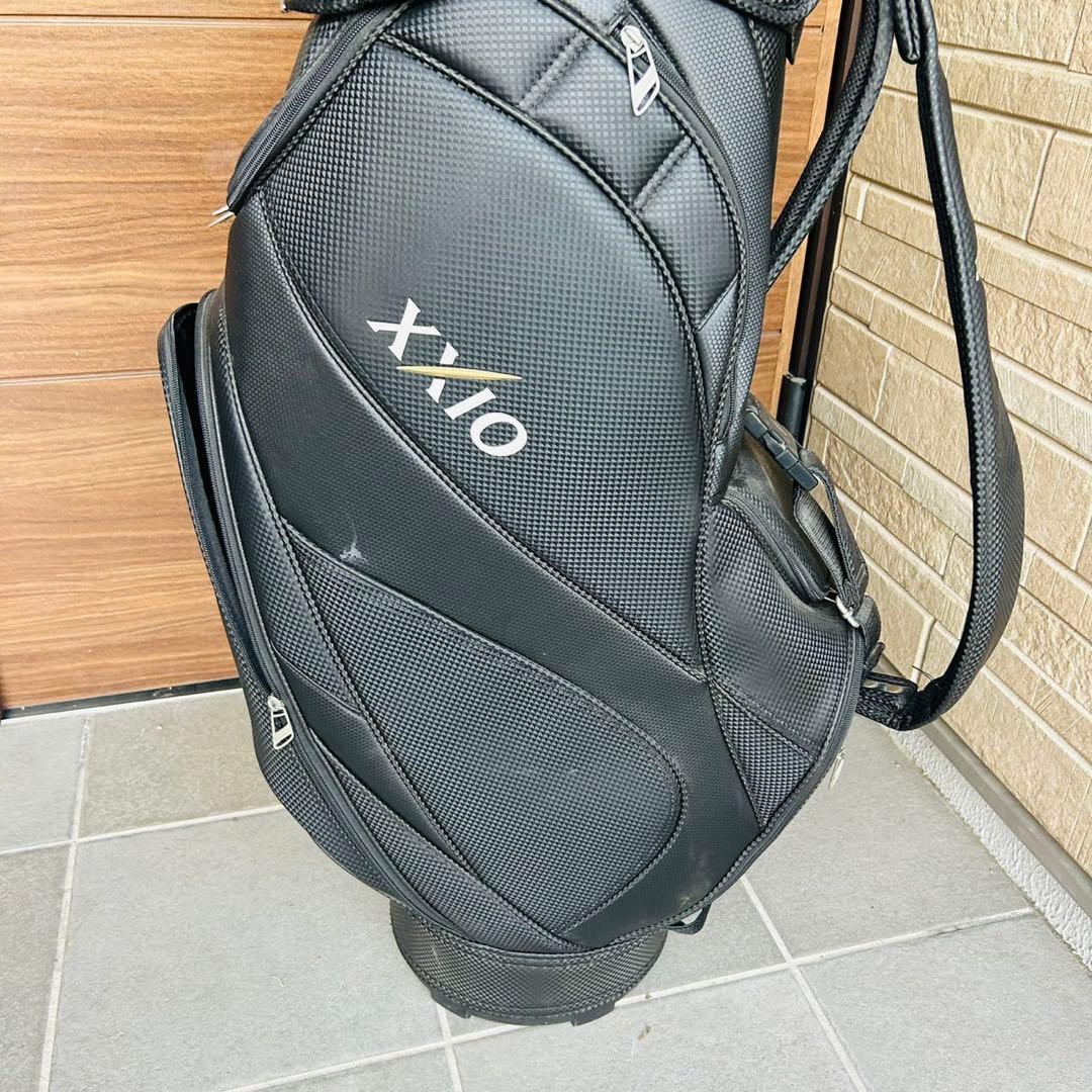 XXIO ゼクシオ GGC-X060 [キャディバッグ 軽量モデル ストライプ]