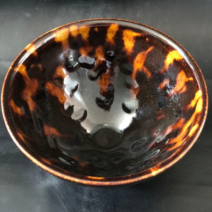 究極の美◼️蔵からかなり凄い雰囲気の抹茶茶碗が出てきました。