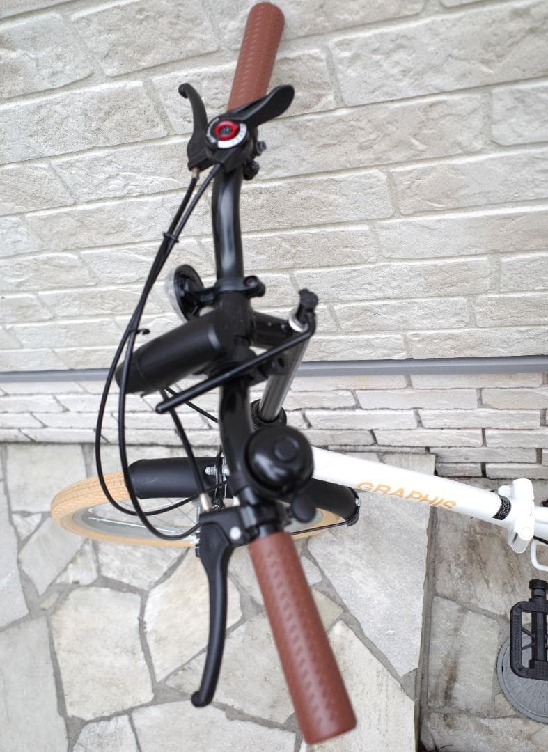 【引き取り限定】GRAPHIS 折りたたみ自転車 白色